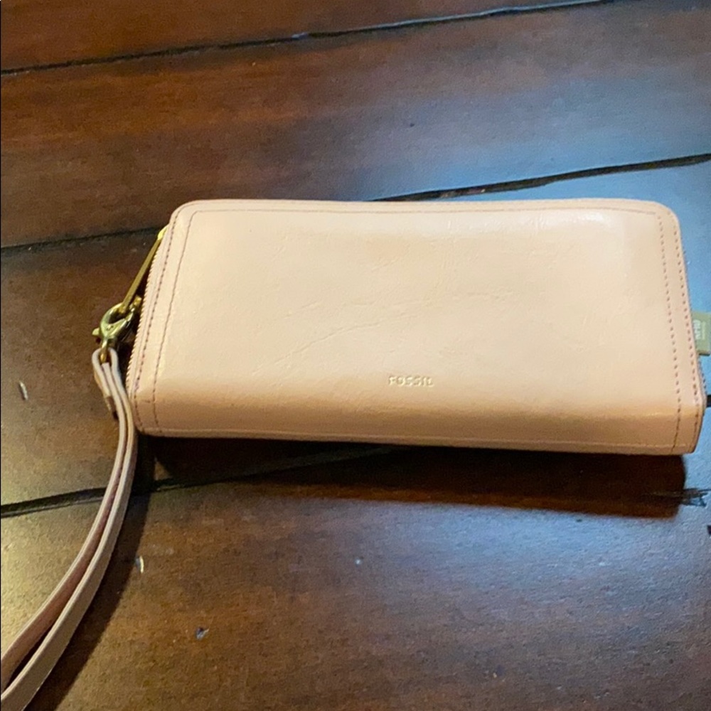 Fossil Wristlet